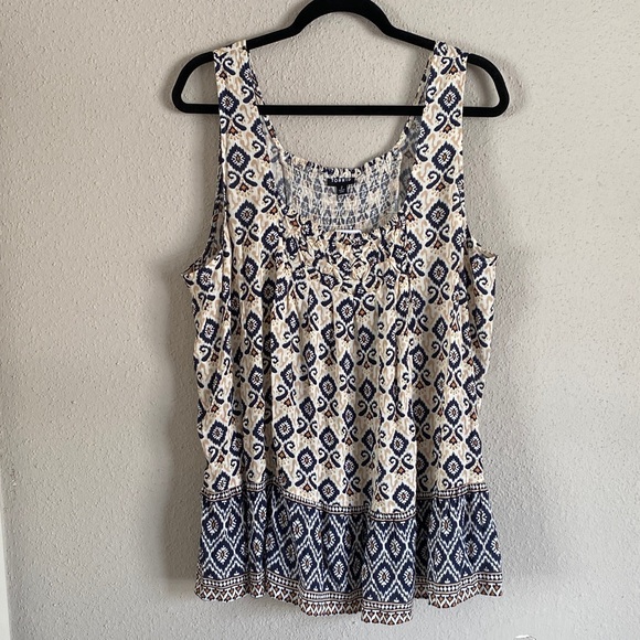 torrid Tops - Torrid Navy and Cream Geometric Tank Top